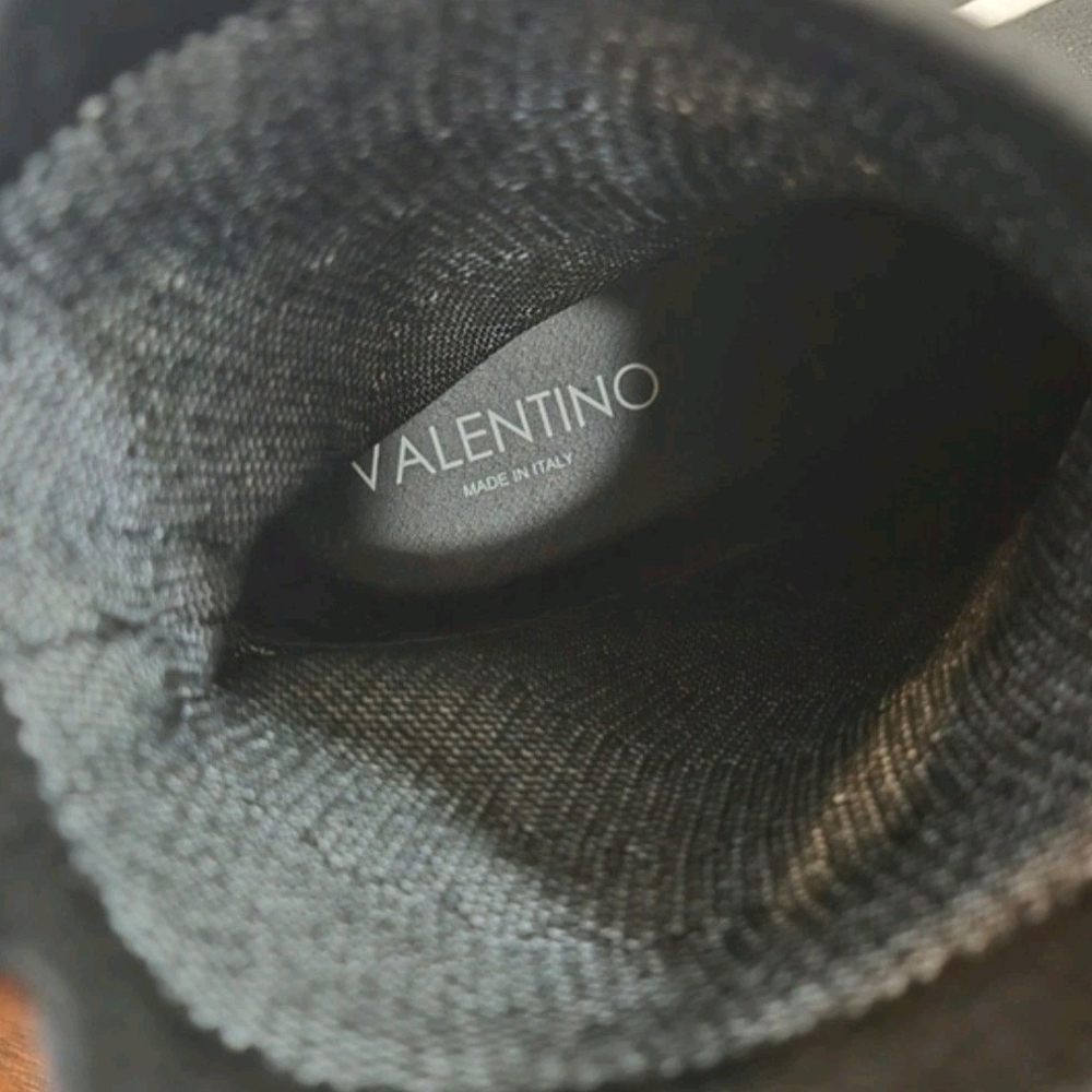 Valentino By Mario Logo Black Stretch Knit Slip On Fashion Sneakers Men’s Sz 12 - Picture 7 of 10